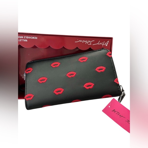 NWT Betsey Johnson Black Zip Wristlet
Wallet with Red Lip Embroidery - Picture 3 of 4